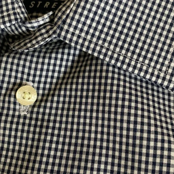 Boys Chaps long sleeve dress shirt - Picture 3 of 5